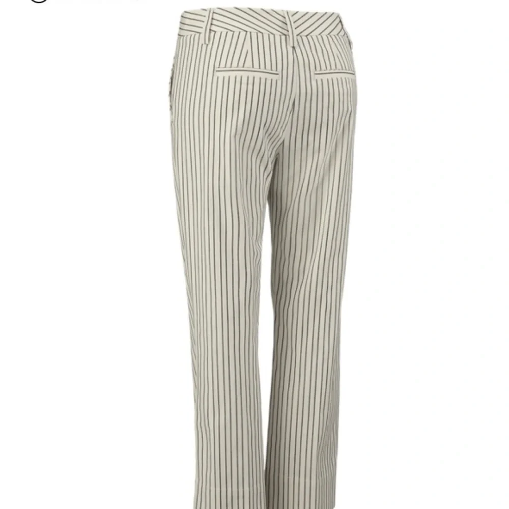 Cabi crop pants - Picture 2 of 3